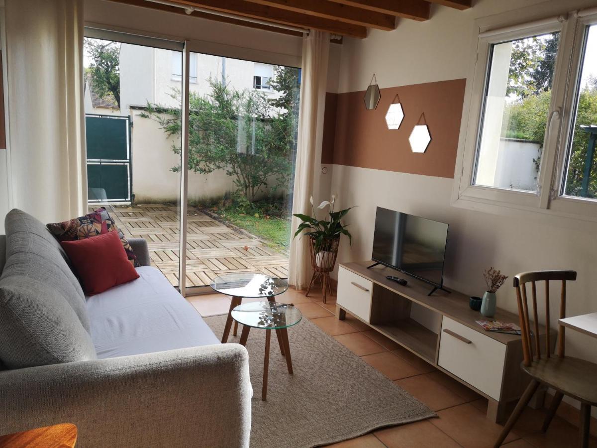 Maisonnette De Charme A 10Min De Fontainebleau Hericy ภายนอก รูปภาพ